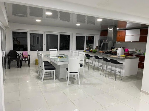 Imagen 8 de 12 de Casas En Venta Via Restrepo 476-2334