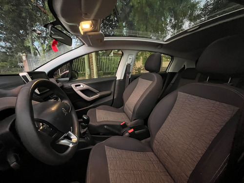 Peugeot 208 1.2 Active 82cv 5p