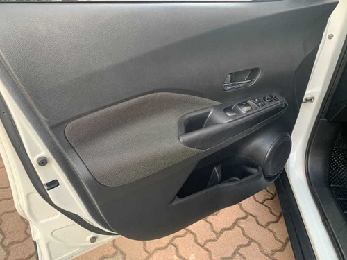 Nissan Kicks S Cvt