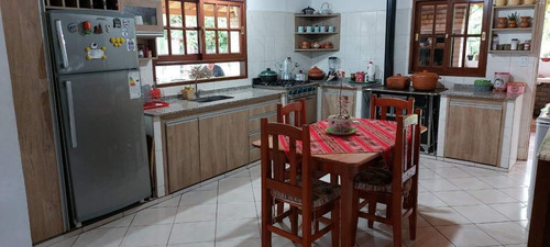 Imagen 7 de 10 de Gran Casa En Venta - Cerro Azul - Misiones