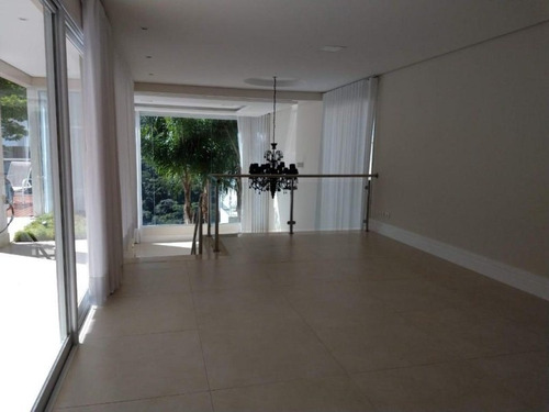 Sobrado Á Venda No Alphaville Em São Paulo, Entre Em Contato E Agende Sua Visita. - So0089 - 67640676