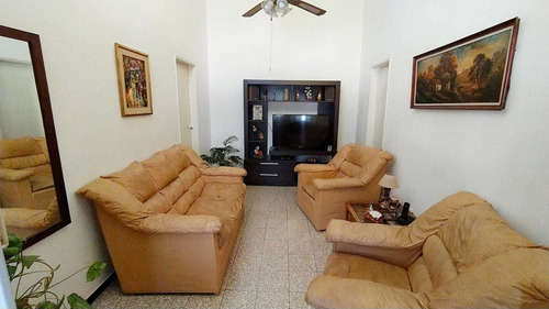 Se Vende Casa En El Prado 200 M2 De Terreno 3 Dorm 2 Baños