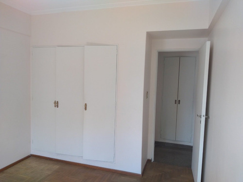 Imagen 15 de 22 de Departamento De 3 Ambientes - A La Calle - Moreno 3100