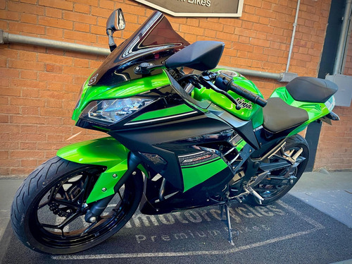 Kawasaki Ninja 300