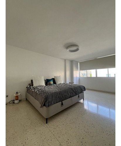 Apartamento Los Palos Grandes 140mts2/3h/3b/2e