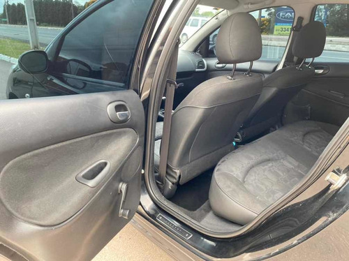 Imagem 5 de 15 de Peugeot 207 2011 1.4 Xr Flex 5p