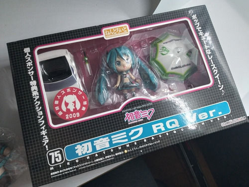 Nendoroid Miku Race Queen Ver. 2009 Carro Blanco. Original