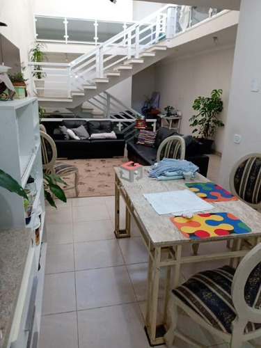 Imagem 6 de 15 de Sobrado À Venda, 3 Quartos, 1 Suíte, 3 Vagas, Guapituba - Mauá/sp - 86851