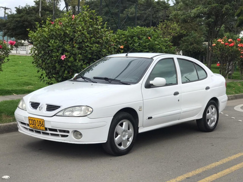 Renault Megane Dynamique 1.600 Cc Mt