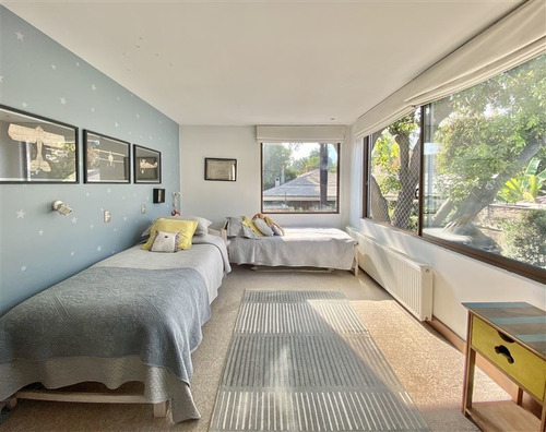 Casa En Venta De 4 Dorm. En Vitacura
