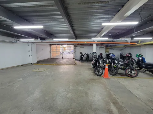 Edificio En Venta En Granada. Cod V10880