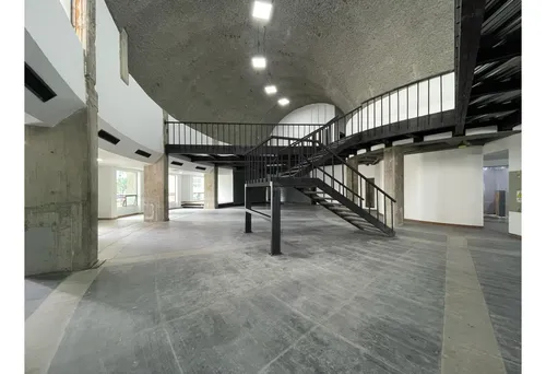 728m2 Local En Arriendo En El Poblado
