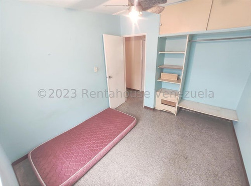 Imagen 12 de 30 de $/$/$/$ Acogedora Casa En Cabudare ++urb. El Trigal ++ Ampliada ++ A Una Cuadra Cc Trigalpa++ Seniat **0412+.056.+03.+76 ** L.t ** /co/-di/-go/ 23-24476