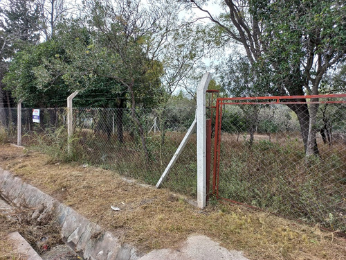 Lote Cercano Al Dique Sobre Asfalto