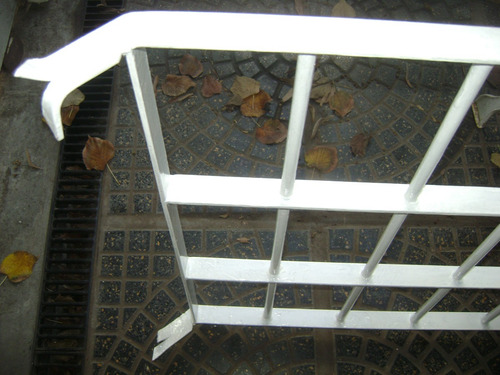 Reja De Hierro Pesada (63 Cms.x1,50 Mts.),pintada. (Usado)