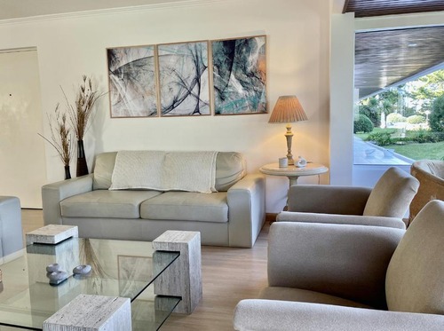 Departamento En Venta De 3 Dormitorios Punta Del Este Playa Mansa