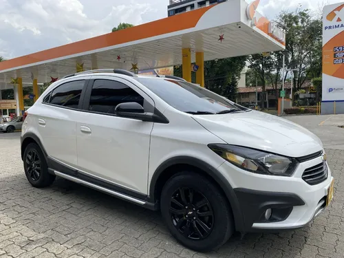 Chevrolet Onix 1.4 Active