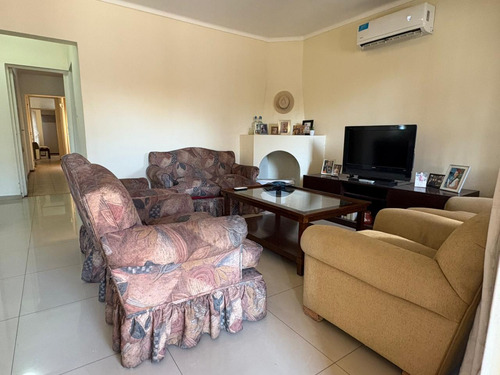Casa En Venta En Godoy Cruz