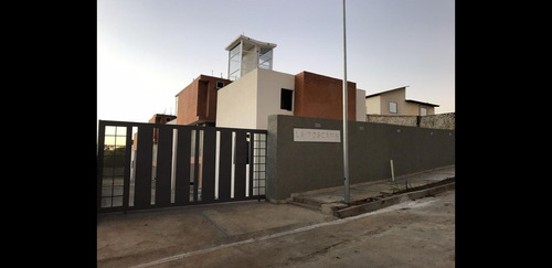 Imagen 5 de 8 de Town House En Obra Gris Villa Granada