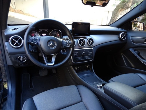 Mercedes-benz Gla 200 1.6 Cgi Style 16v Turbo Flex 4p
