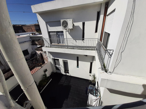 Casa 2 O 3 Familias En Venta Ubicado En Lanús Oeste