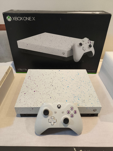 Microsoft Xbox One X 1tb Edição Especial Hyperspace - Xbox One X Hyperspace Edition (Recondicionado)
