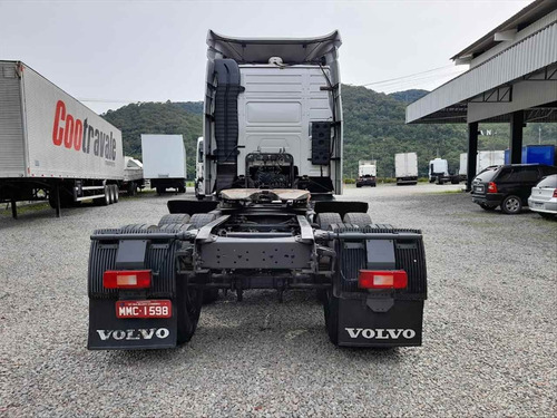 Imagem 6 de 14 de Volvo Fh 460 6x2t 2014/2014 I-shift Globetrotter