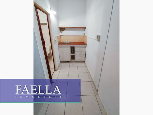 Imagen 3 de 6 de Venta Hurlingham Oficina Local Galería Treviso Av Roca