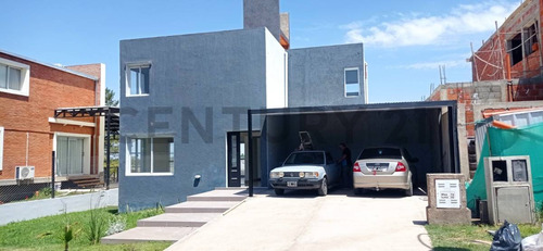 Casa A Estrenar En Venta En Las Cañitas - Malagueño 3 Dormitorios 3 Baños