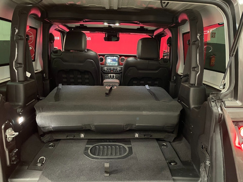 Imagen 8 de 14 de Jeep Rubicon 2021 Blindado Nivel 2
