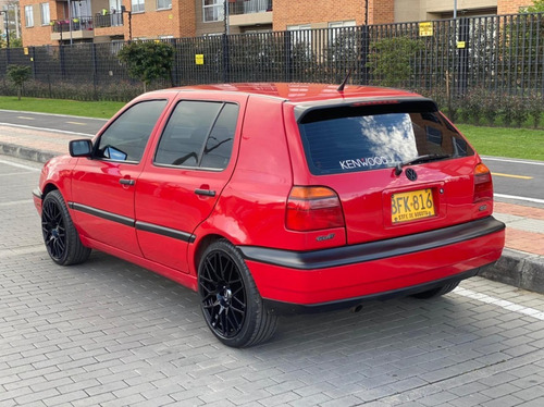 Imagen 9 de 14 de Volkswagen Golf Gl 2.0 M/t 5p