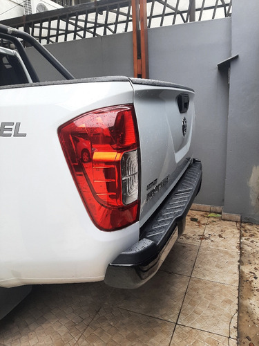 Nissan Frontier 2.3 S Cd 4x2 Mt