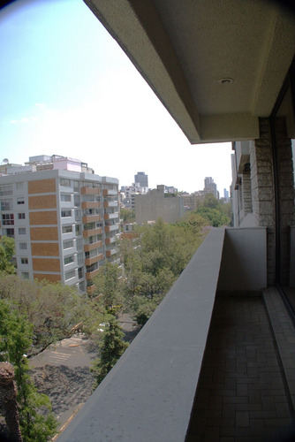 Depa En Temístocles Y Homero 200 M2