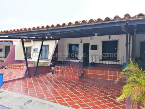 Imagen 26 de 30 de Casas En Venta En Urbanismo Privado Av. Intercomunal Cabudare Cod # 22-7152 Lida Y Moderna. Pide Tu Cita 412-1498654 Katty Vasquez Rentahouse Precio Negociable Y De Oportunidad! No Esperes Llama Ahora