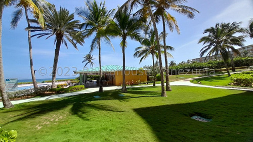 Bello Apartamento En Cimarron Suites Con Acceso Directo A La Playa