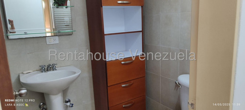 Amplio Apartamento En Venta, Isla De Margarita. Cao.