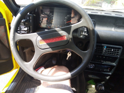 Imagem 7 de 11 de Fiat Uno 1.6 R