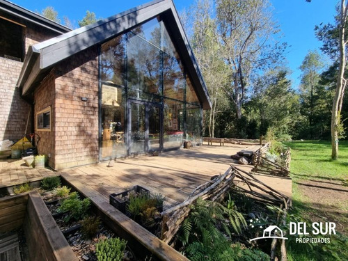 Casa Moderna Rodeada De Bosque En Loteo Urbanizado Sta Clara