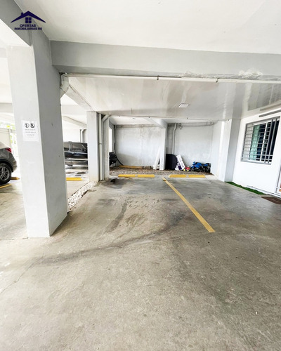 Alquiler De 2do Nivel Con Terraza Privada, Amueblado, Ubicado En Los Corales Del Sur