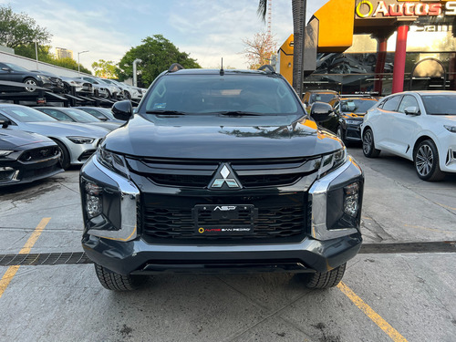 Mitsubishi L200 2.4 Cd Gls 4X4 At