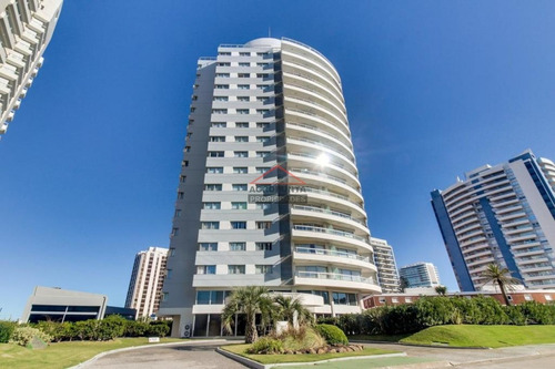 Playa Brava, Piso Alto, Vista, 4 Ambientes Con Todos Los Servicios- Ref: 5211