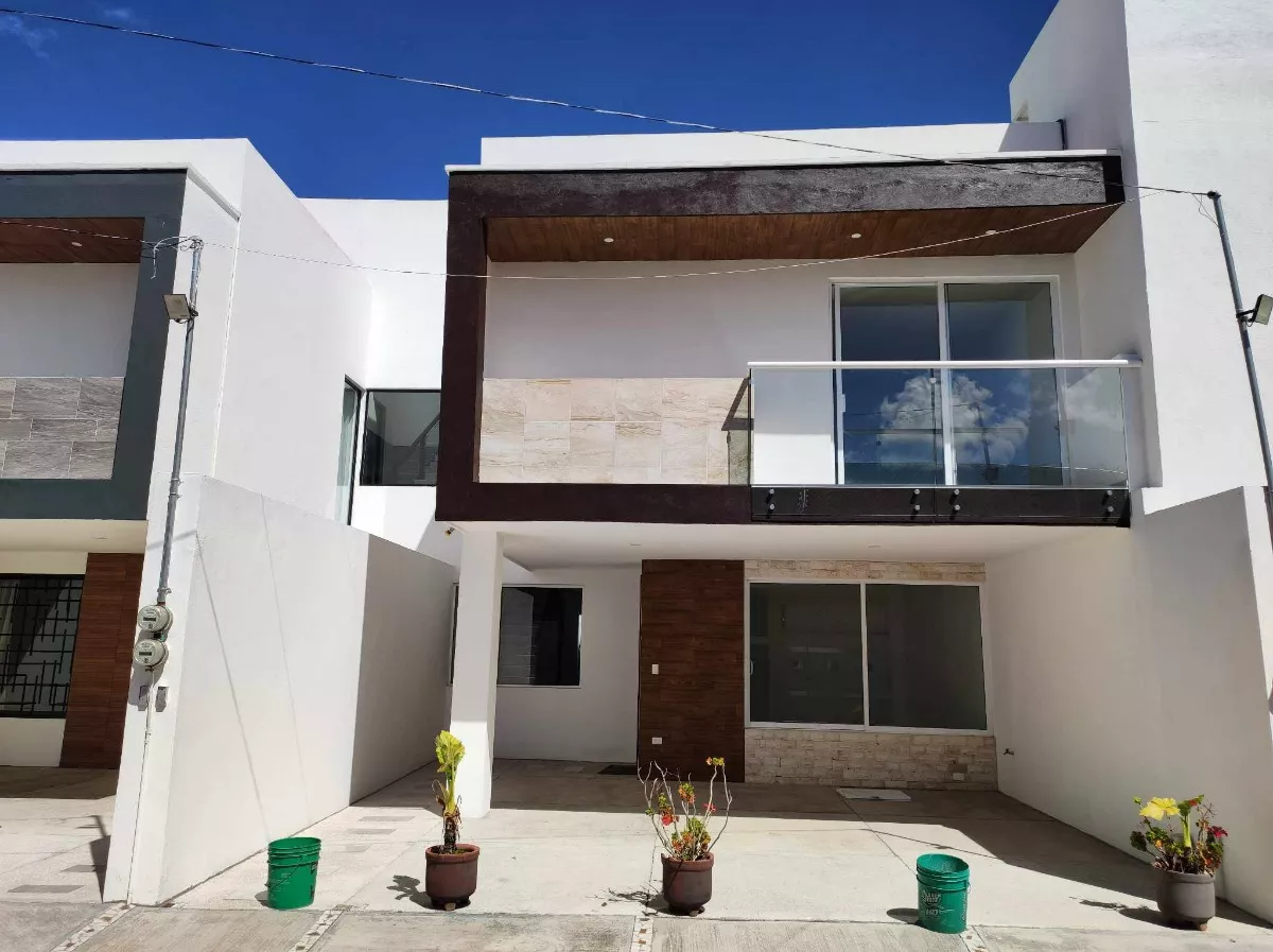 Casa Nueva En Cuautlancingo, Atrás De Plaza San Diego