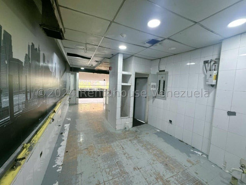 Jg Cod Flex 24-29239 Se Alquila Estupendo Local Comercial En Sebucan, Centro Comercial Sebucan Negociable