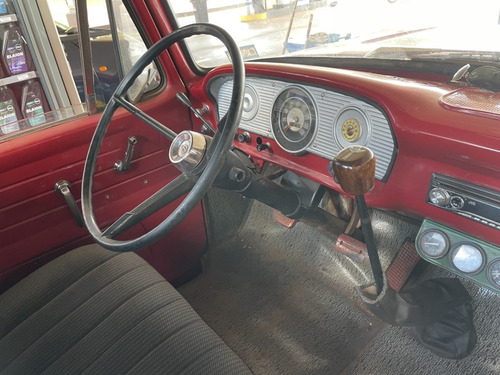 Imagen 4 de 15 de Ford F-100 Motor Naftero V8 Caja De 4ta Al Piso
