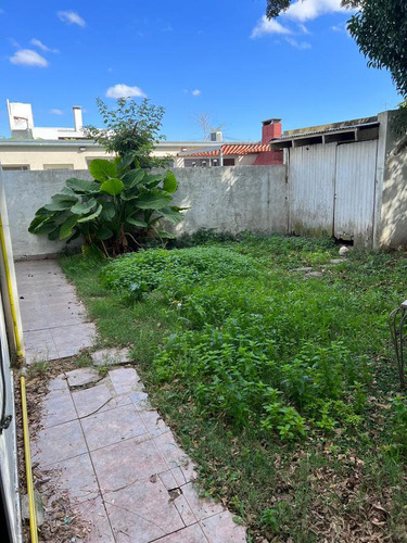 Ph En Venta - 2 Dormitorios 1 Baño - 85mts2 - Berisso