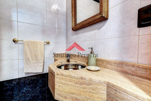 Venta De Casa 4 Dormitorios En Cantegril, Punta Del Este- Ref: 6493