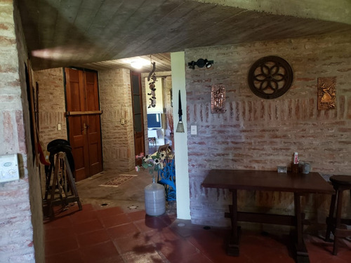 Gran Casco Con Vivienda De 5 Dormitorios 3 Baños, Pileta , 34 Hectareas,