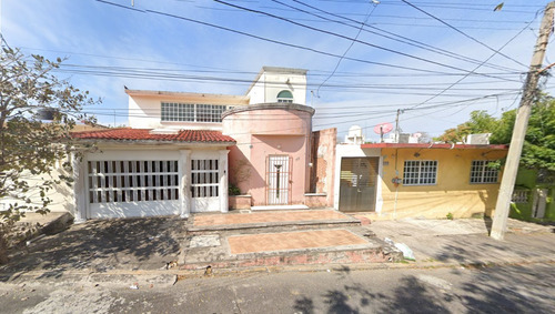 Sk09 Remate Bancario Casa En Vicente Suárez 783, Chapultepec, Veracruz