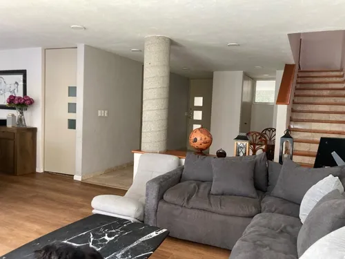 Casa Familiar Con Jardín En Zona Tranquila De Cdmx, Mejor Precio Que Santa Fe
