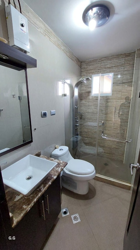 Casa Remodelada En Urb Parque El Retiro San Antonio De Los Altos